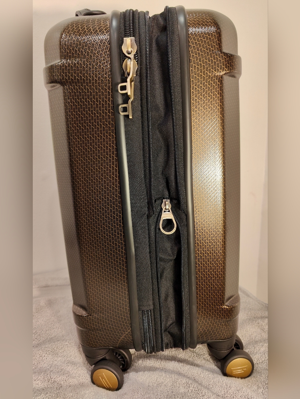 NWT Hartmann Century Deluxe Expandable Carry-On Spinner - Bronze - Picture 9 of 16